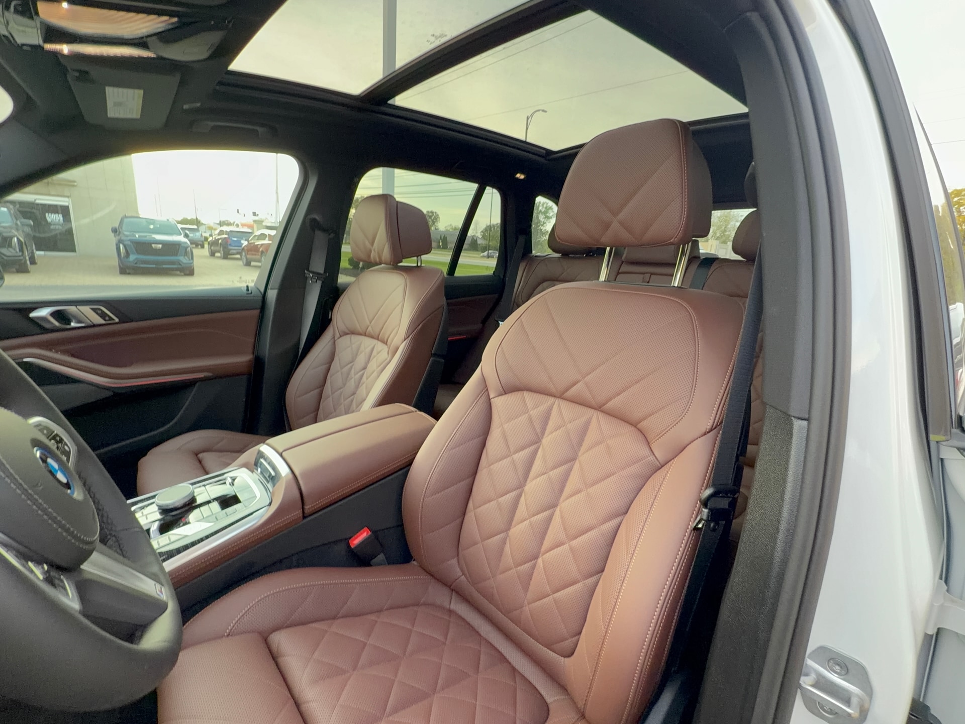 2026 BMW X5 50e - Photo 12