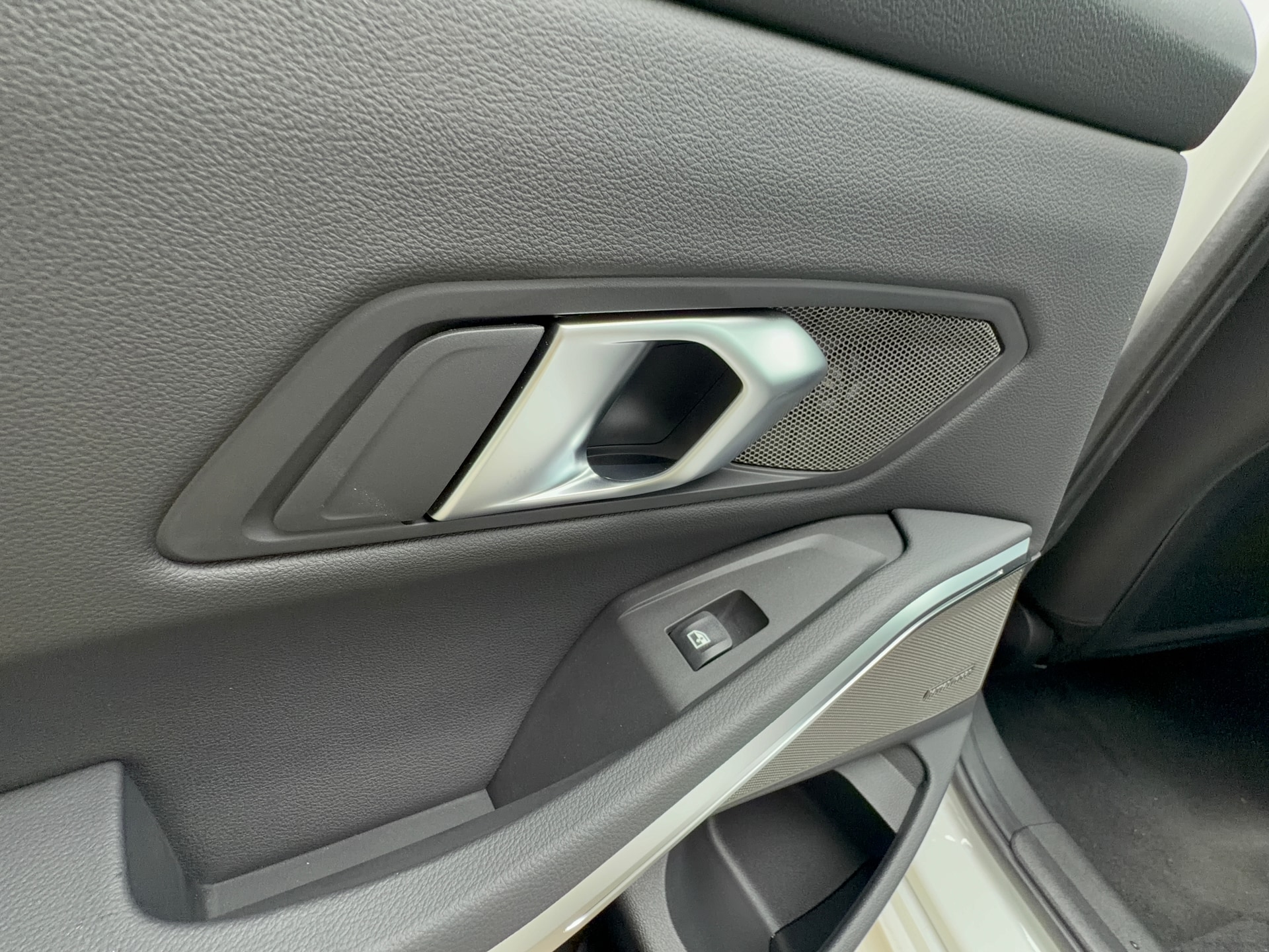 2026 BMW 3 Series 330i - Photo 24