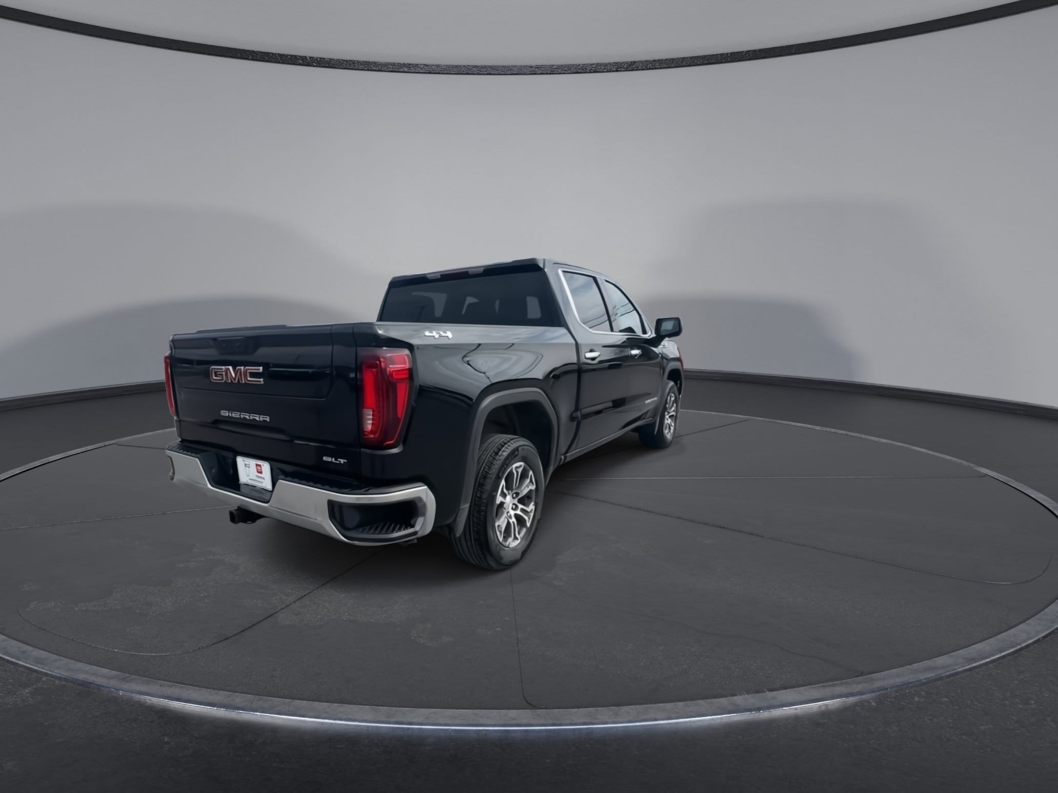 2026 GMC Sierra 1500 SLT - Photo 11