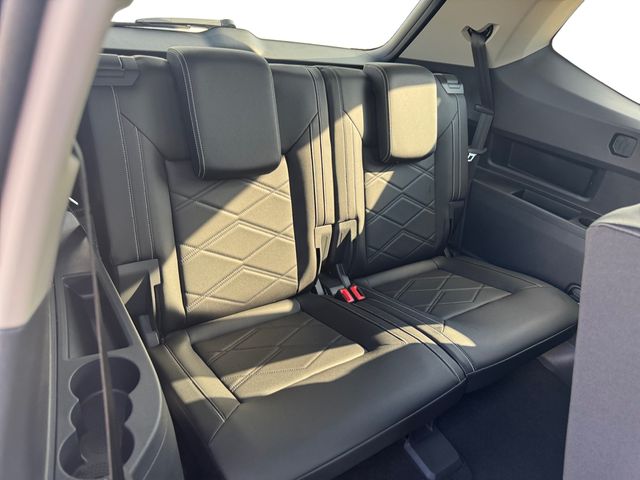 2026 Volkswagen Atlas SE w/Tech - Photo 17