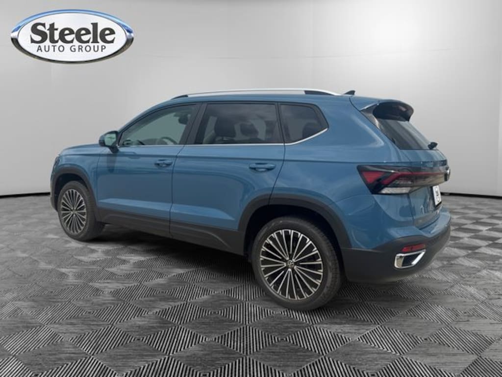 New 2026 Volkswagen Taos 1.5T SE SUV