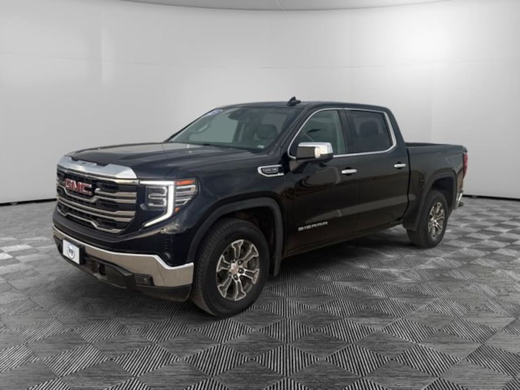 Used 2025 GMC Sierra 1500 SLT Truck Crew Cab