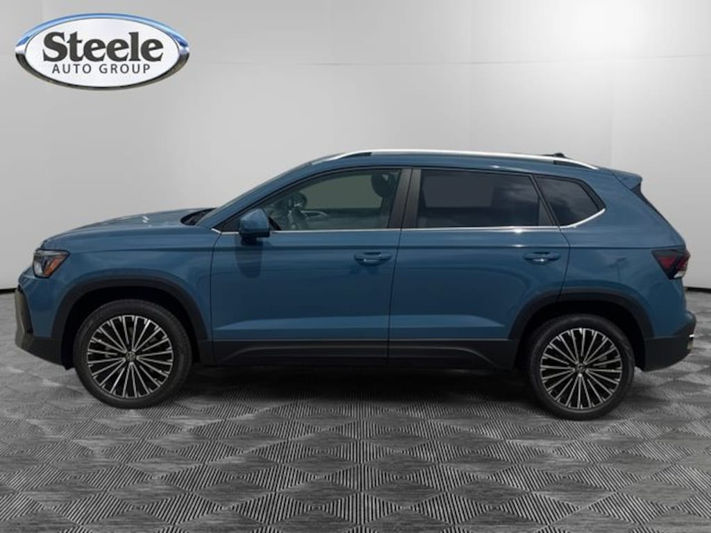 New 2026 Volkswagen Taos 1.5T SE SUV