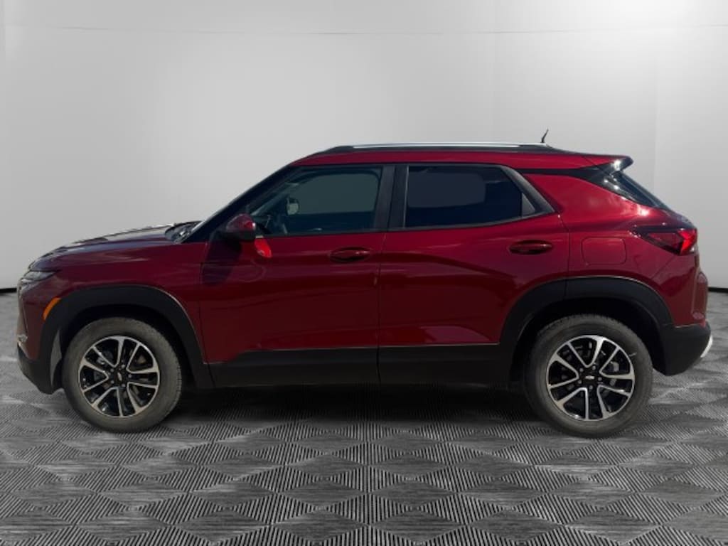Used 2025 Chevrolet Trailblazer LT SUV
