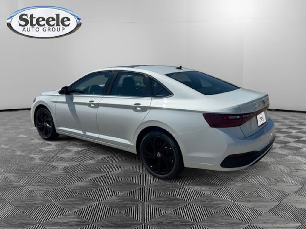 New 2026 Volkswagen Jetta 1.5T SE Sedan