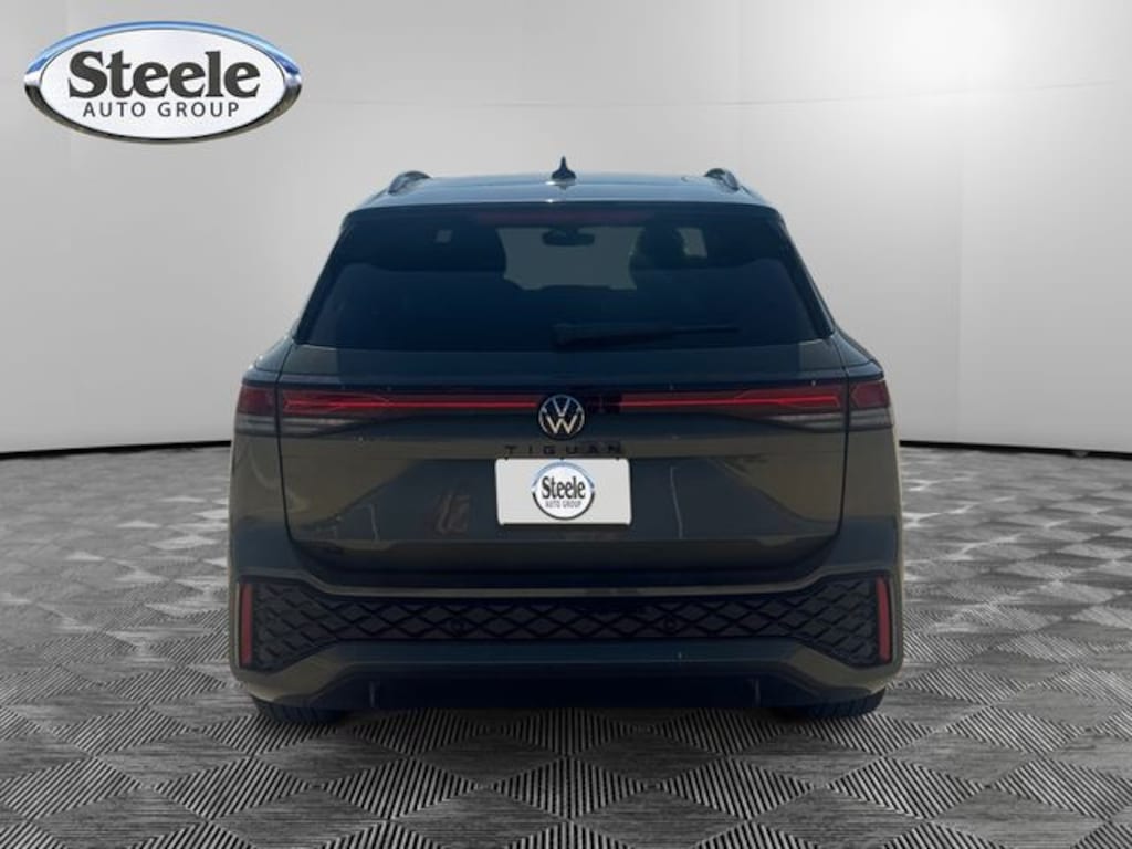 New 2026 Volkswagen Tiguan SE R-Line Black SUV