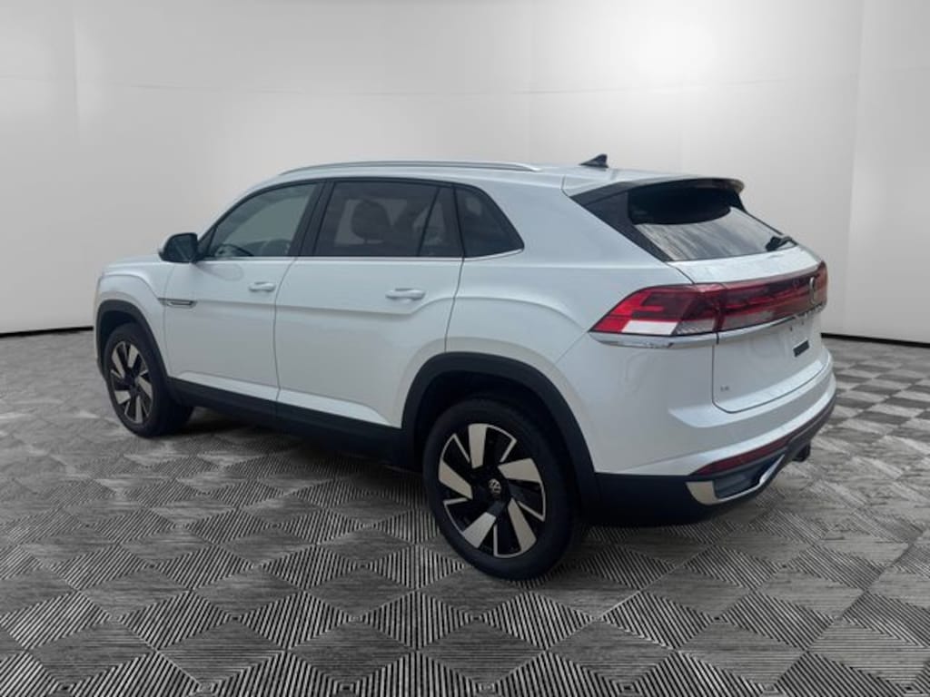 New 2026 Volkswagen Atlas Cross Sport SE w/Technology SUV