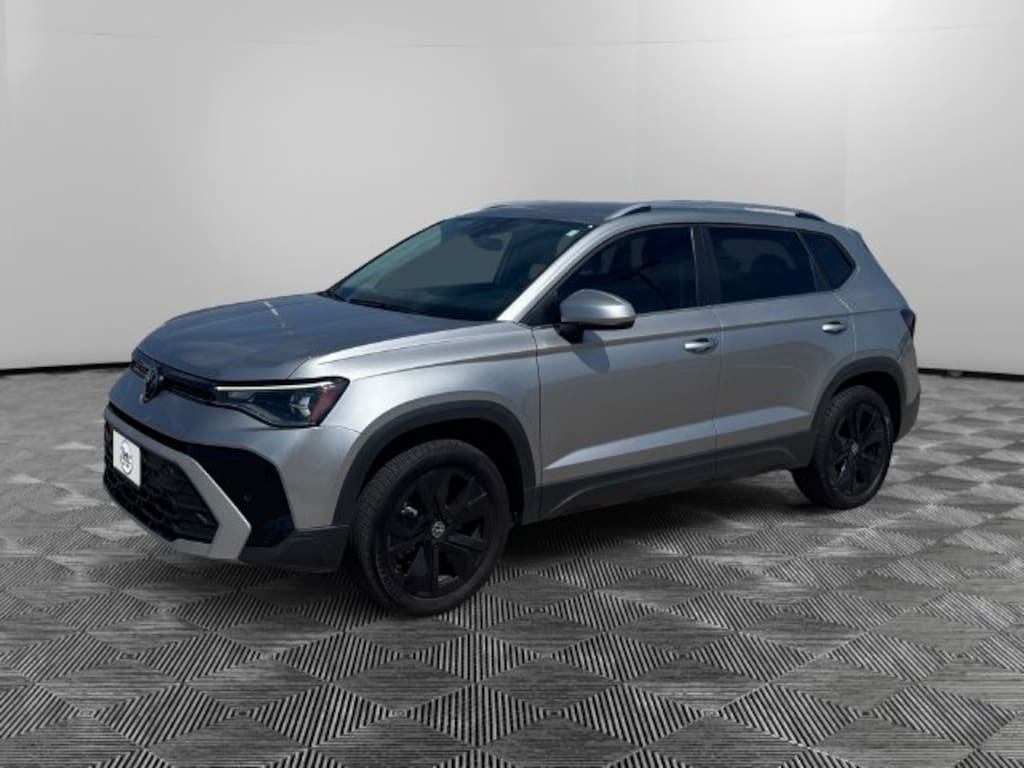 New 2025 Volkswagen Taos 1.5T SE SUV