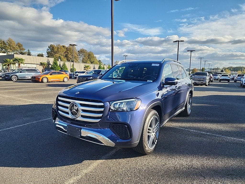 2025 Mercedes-Benz GLS