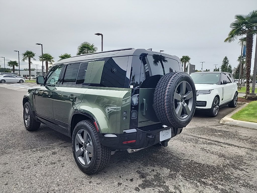 New 2026 Land Rover Defender 110 X-Dynamic SE SUV