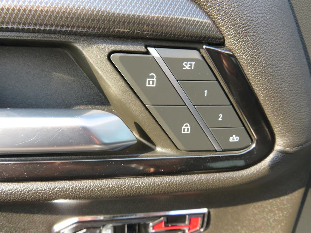 2023 GMC Sierra 1500 AT4 - Photo 11
