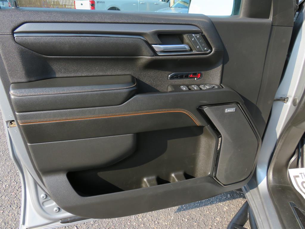 2023 GMC Sierra 1500 AT4 - Photo 9