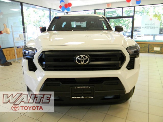 2026 Toyota Tacoma SR - Photo 7