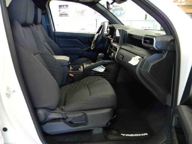 2026 Toyota Tacoma SR - Photo 17