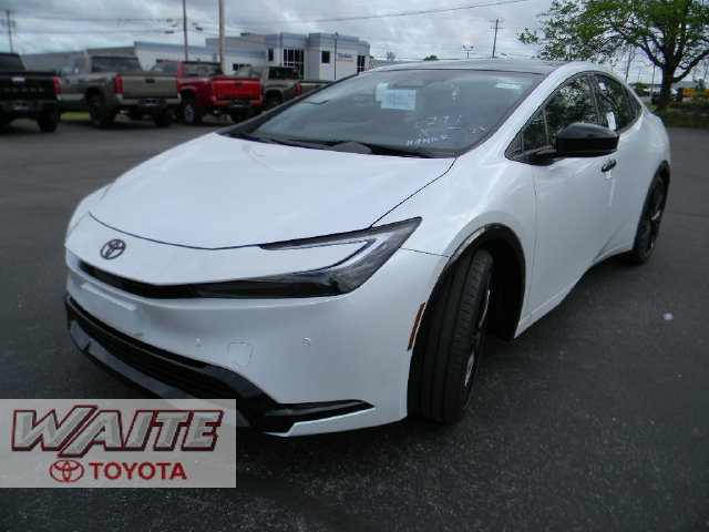 2026 Toyota Prius Plug-in Hybrid Nightshade - Photo 5