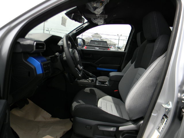 2026 Toyota 4Runner TRD Off-Road - Photo 17