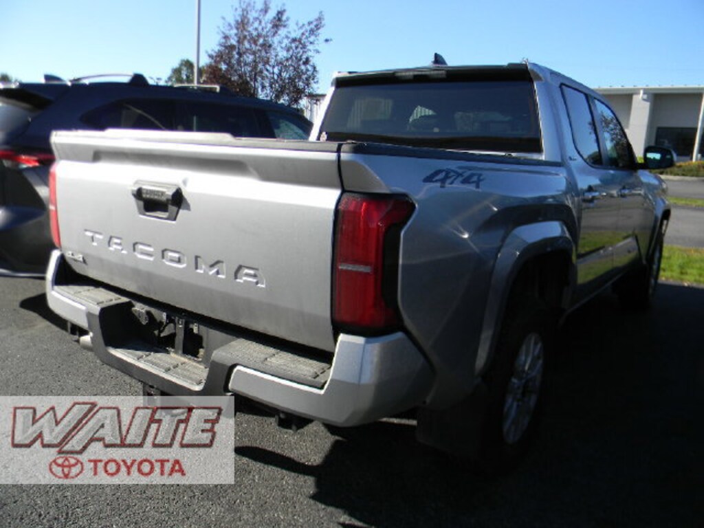 Used 2025 Toyota Tacoma SR5 Truck Double Cab