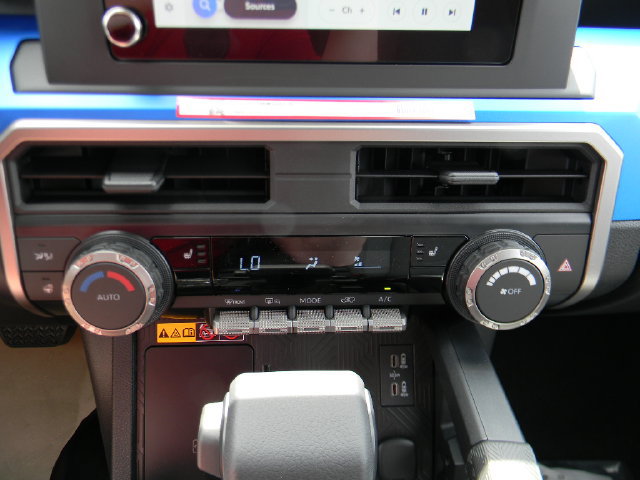 2026 Toyota 4Runner TRD Off-Road - Photo 13