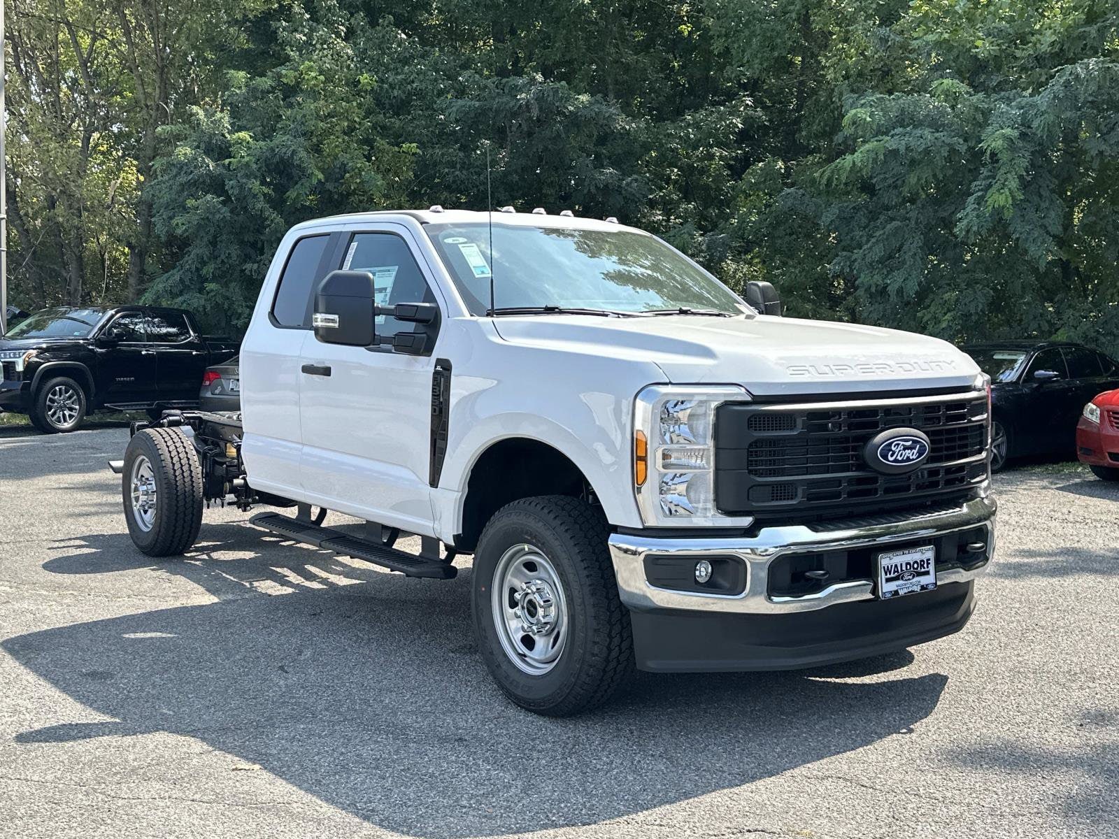 2027 Ford F-350 Super Duty Chassis Cab