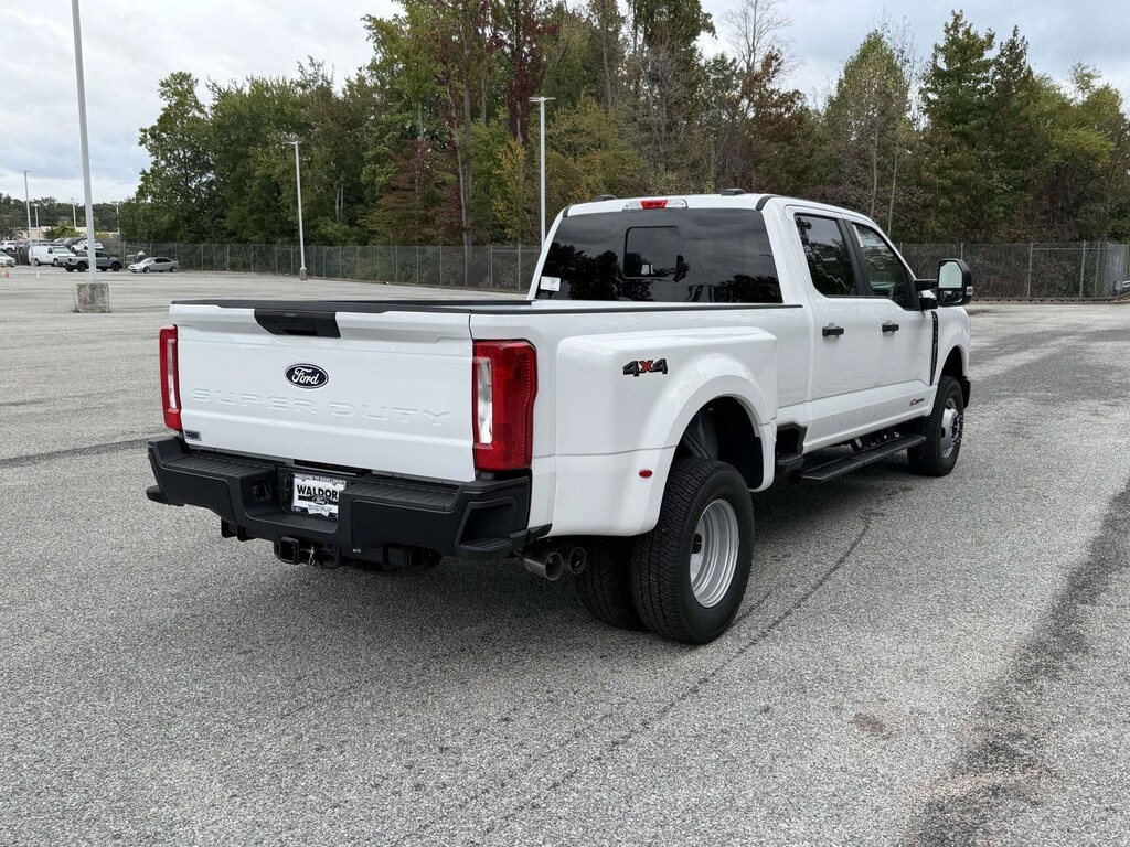 New 2027 Ford Super Duty F-350 DRW XL XL 4WD Crew Cab 8 Box