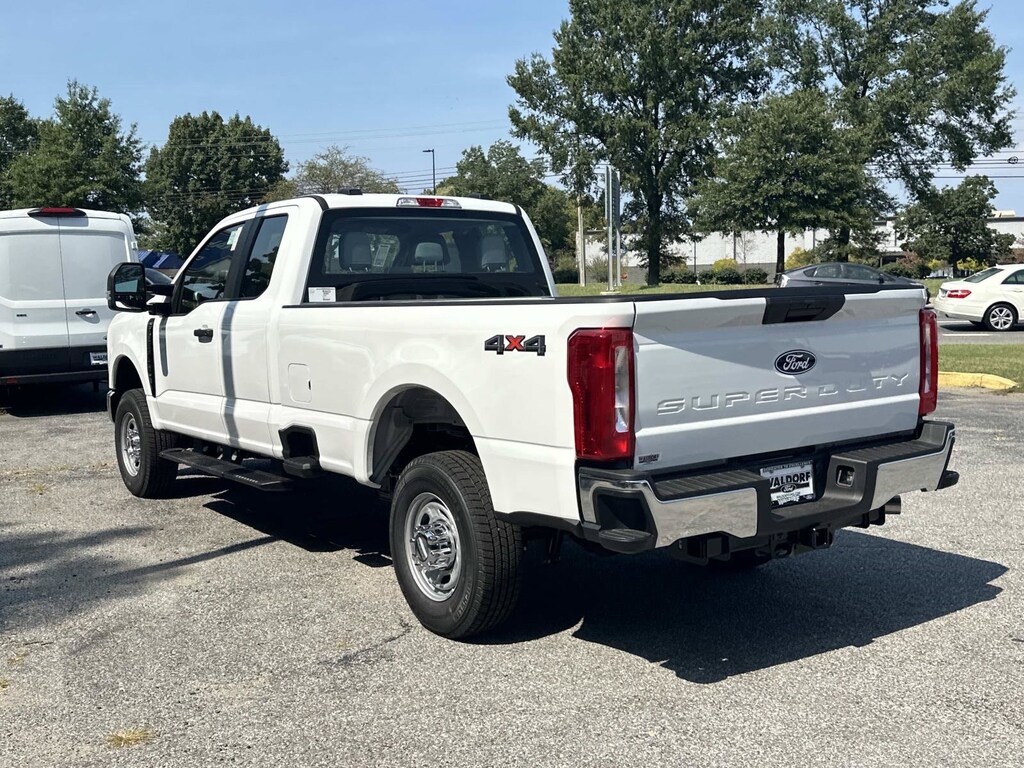 New 2027 Ford Super Duty F-350 SRW XL XL 4WD SuperCab 8 Box