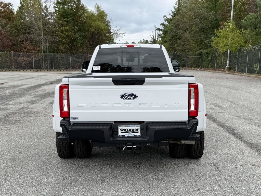 New 2027 Ford Super Duty F-350 DRW XL XL 4WD Crew Cab 8 Box