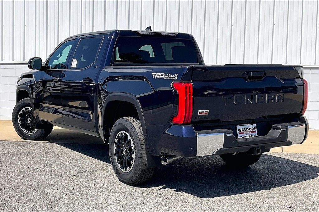 New 2026 Toyota Tundra 4WD SR5 SR5 CrewMax 5.5 Bed