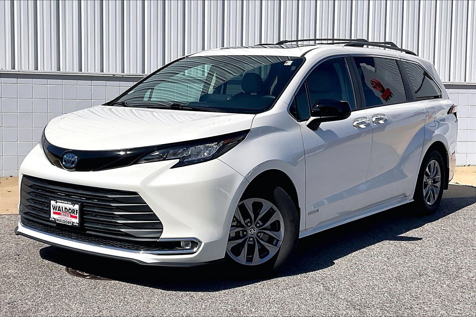 Used 2021 Toyota Sienna XLE XLE AWD 7-Passenger