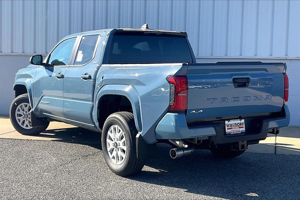 New 2026 Toyota Tacoma 4WD SR5 SR5 Double Cab 5 Bed AT