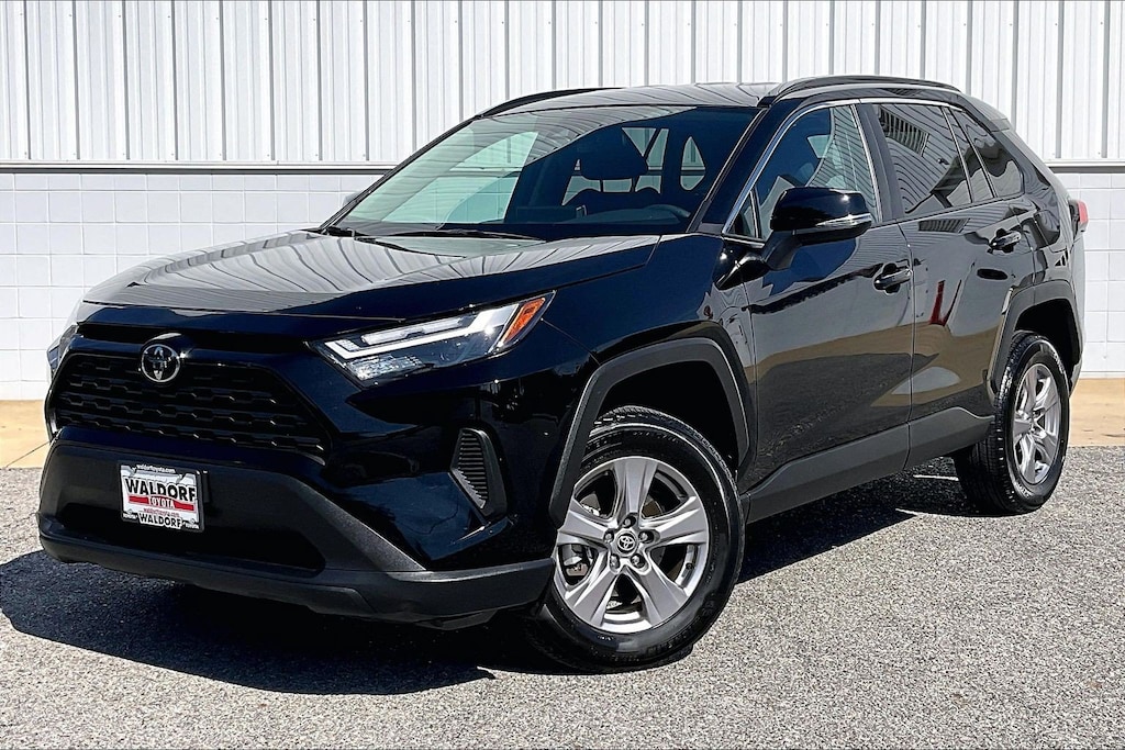 Used 2025 Toyota RAV4 XLE XLE AWD