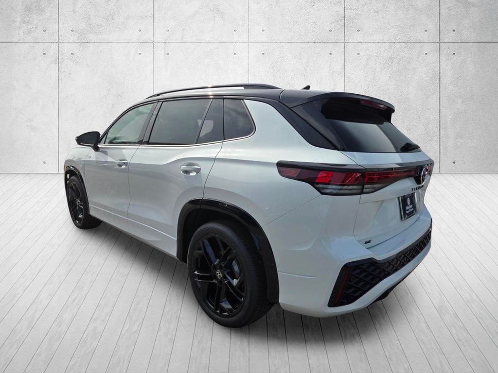 New 2026 Volkswagen Tiguan SE R-Line Black SUV