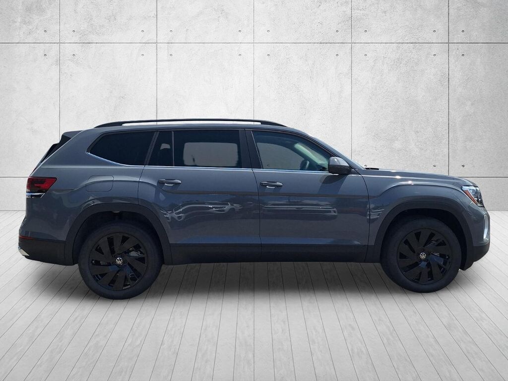 New 2026 Volkswagen Atlas SE w/Technology SUV