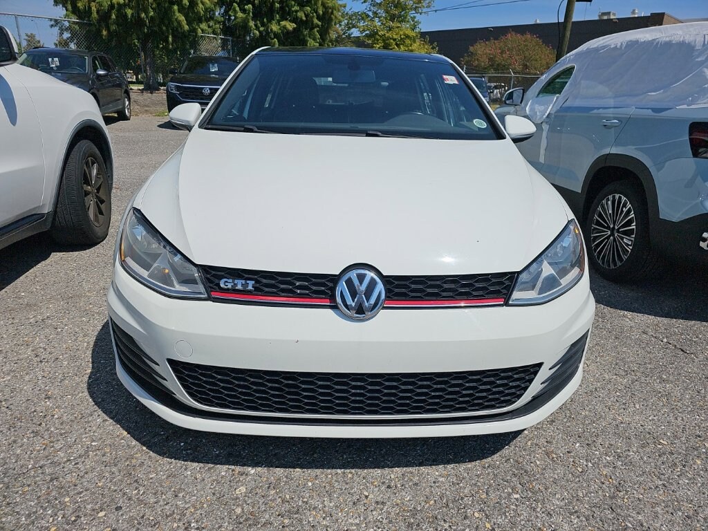 Used 2016 Volkswagen Golf GTI SE Hatchback