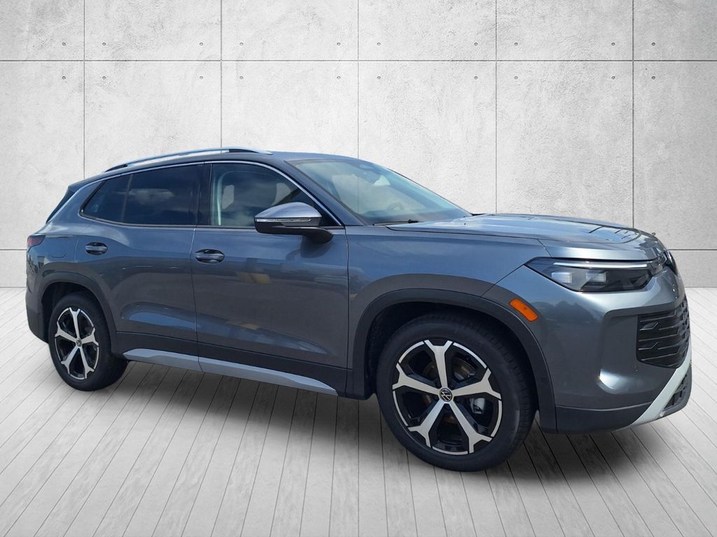 New 2026 Volkswagen Tiguan SE SUV