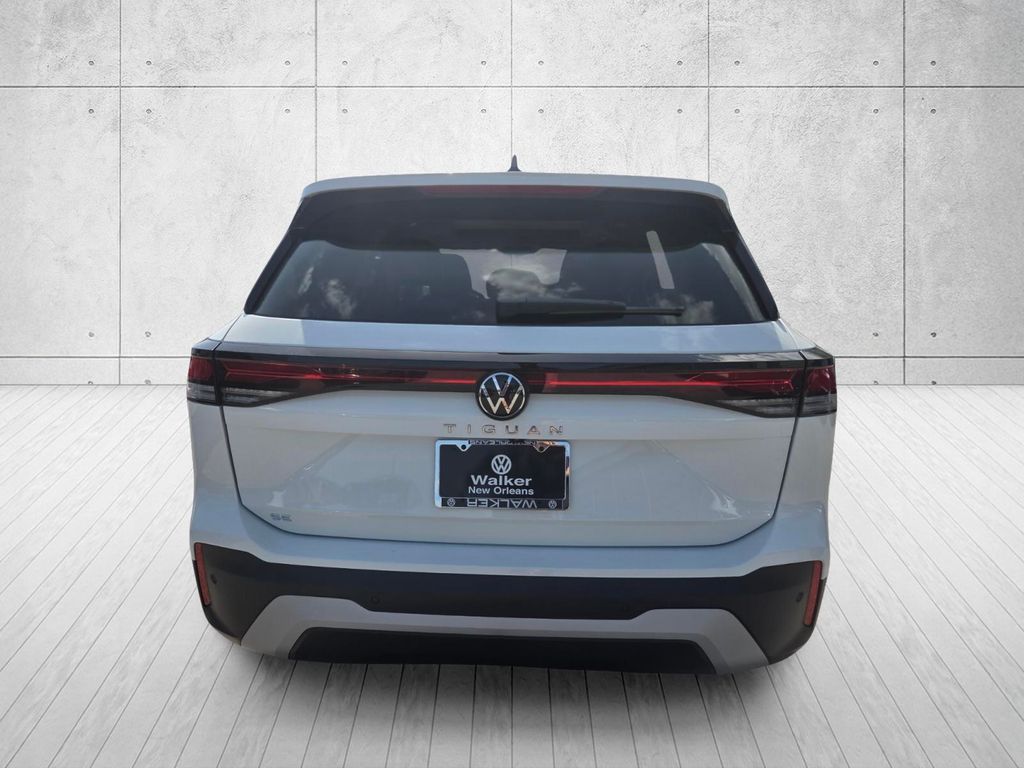 New 2026 Volkswagen Tiguan SE SUV