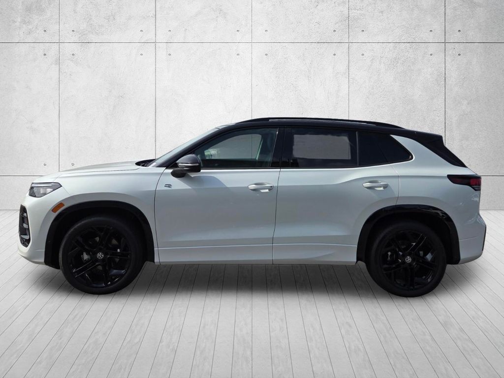 New 2026 Volkswagen Tiguan SE R-Line Black SUV