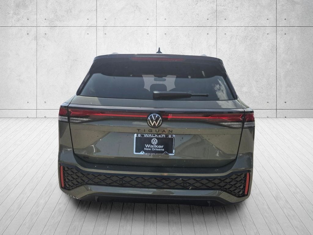 New 2026 Volkswagen Tiguan SE R-Line Black SUV