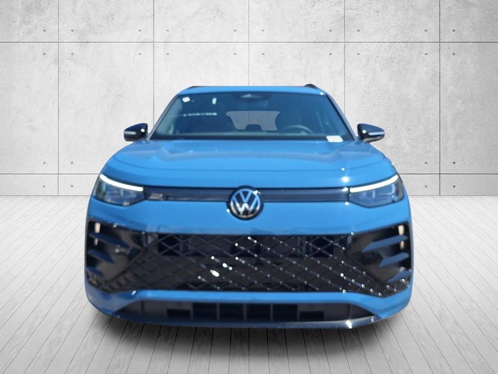 New 2026 Volkswagen Tiguan SE R-Line Black SUV