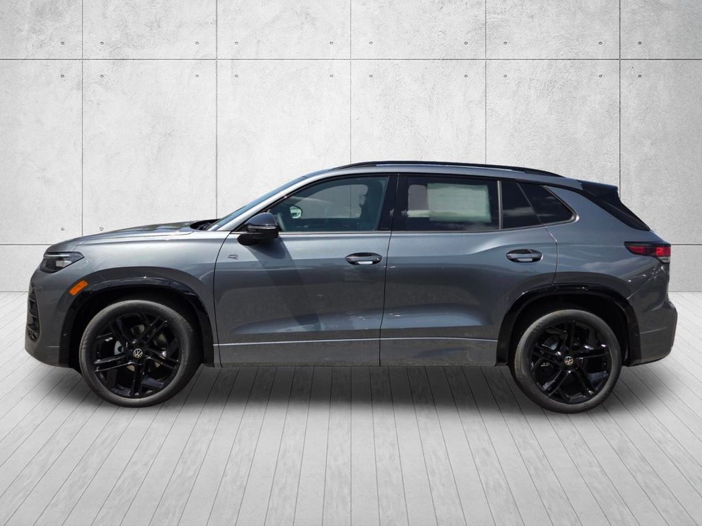 New 2026 Volkswagen Tiguan SE R-Line Black SUV