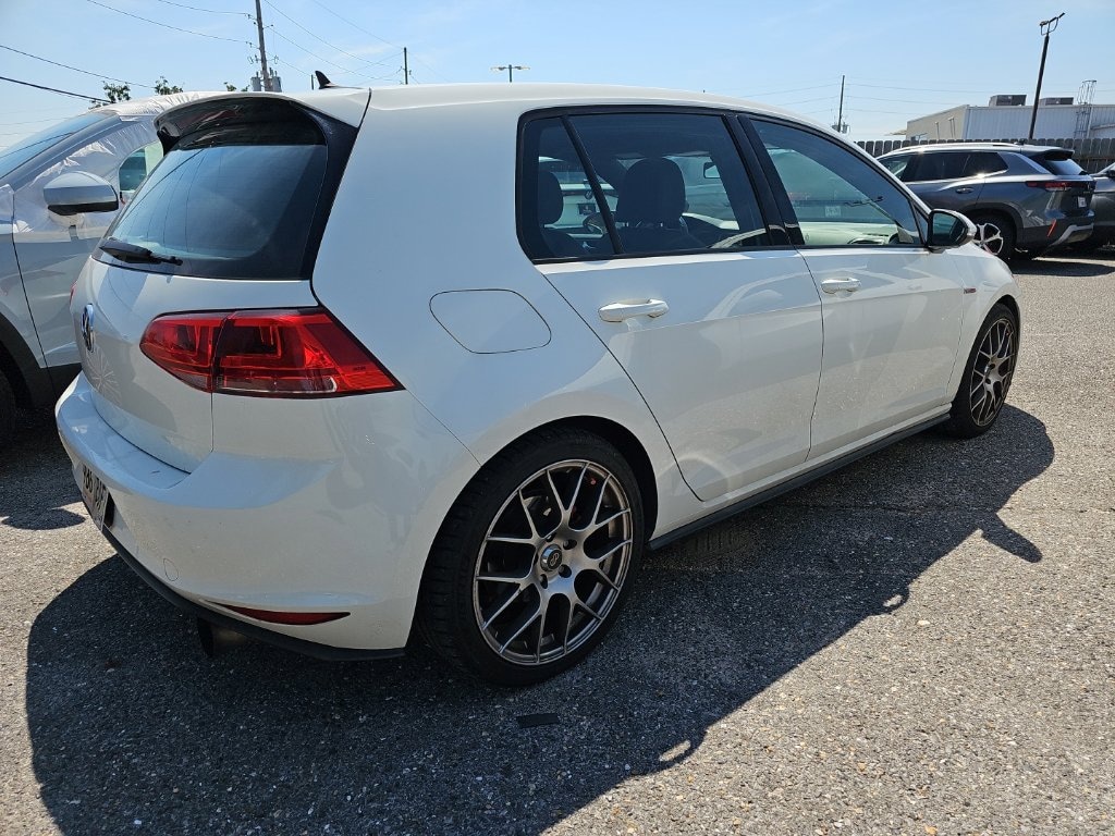 Used 2016 Volkswagen Golf GTI SE Hatchback