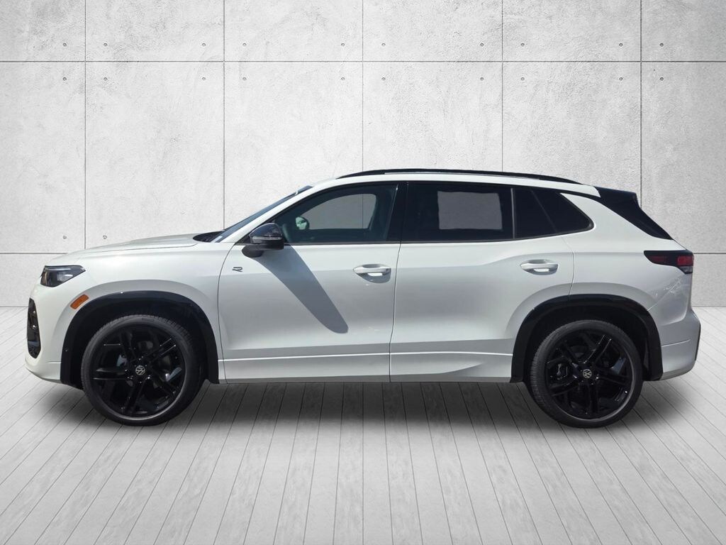 New 2026 Volkswagen Tiguan SE R-Line Black SUV