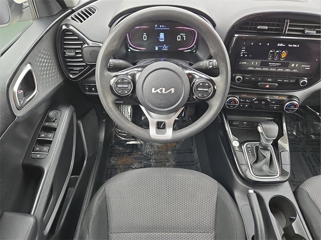 2023 Kia Soul S - Photo 13