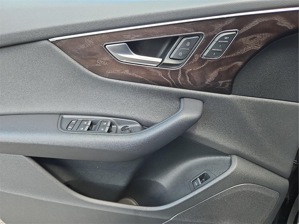 2021 Audi Q8 Premium - Photo 13