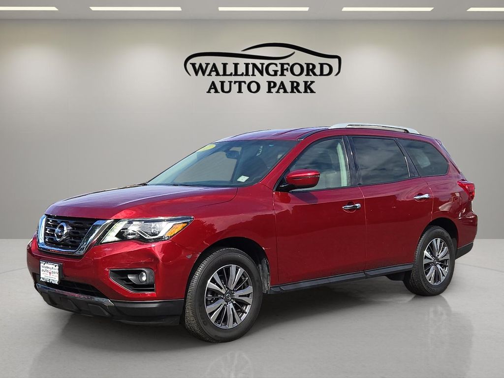 2020 Nissan Pathfinder SV