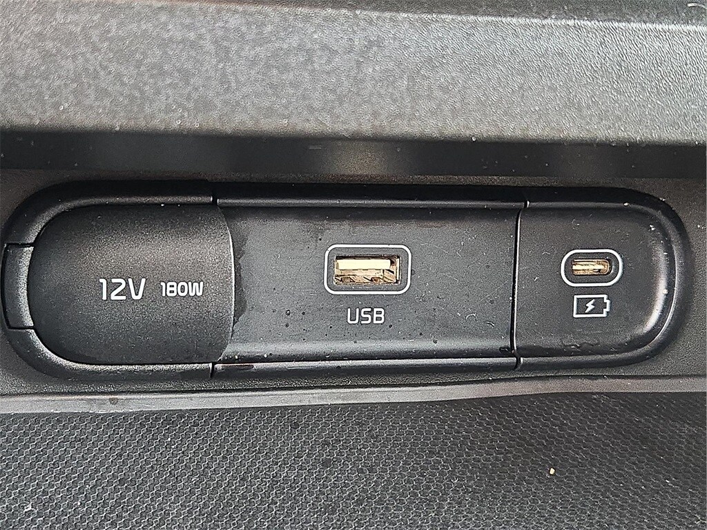 2023 Kia Soul S - Photo 27