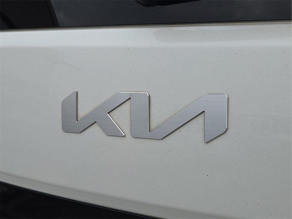 2023 Kia Soul S - Photo 30