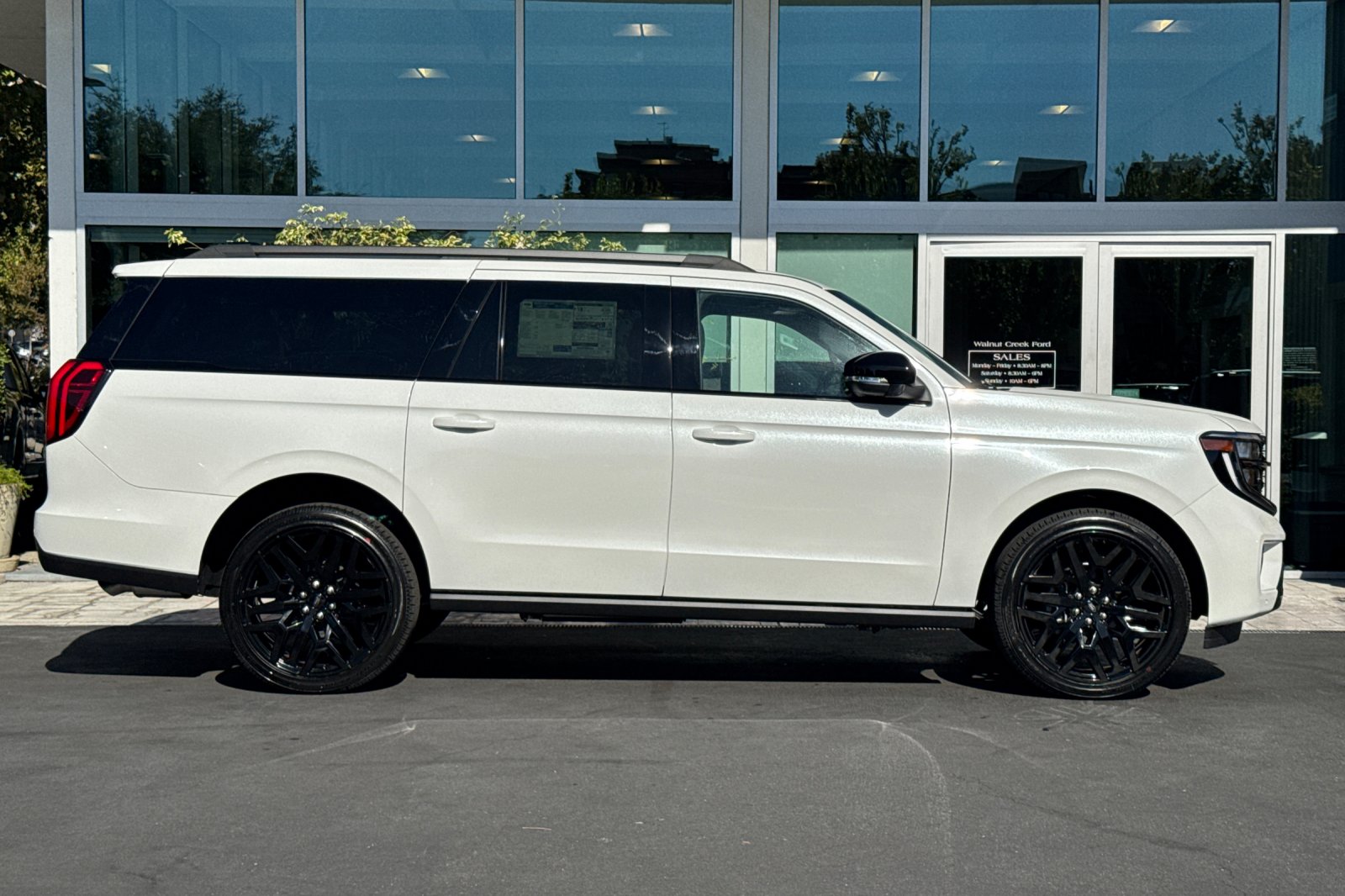 New 2027 Ford Expedition MAX Platinum SUV