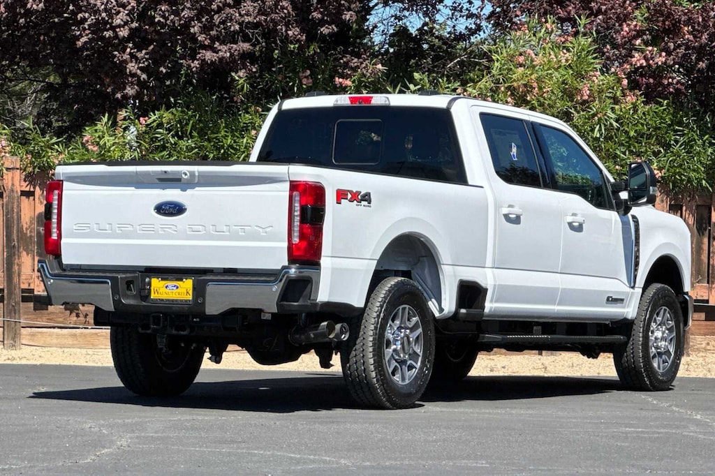 New 2026 Ford Super Duty F-250® Lariat® TRUCK