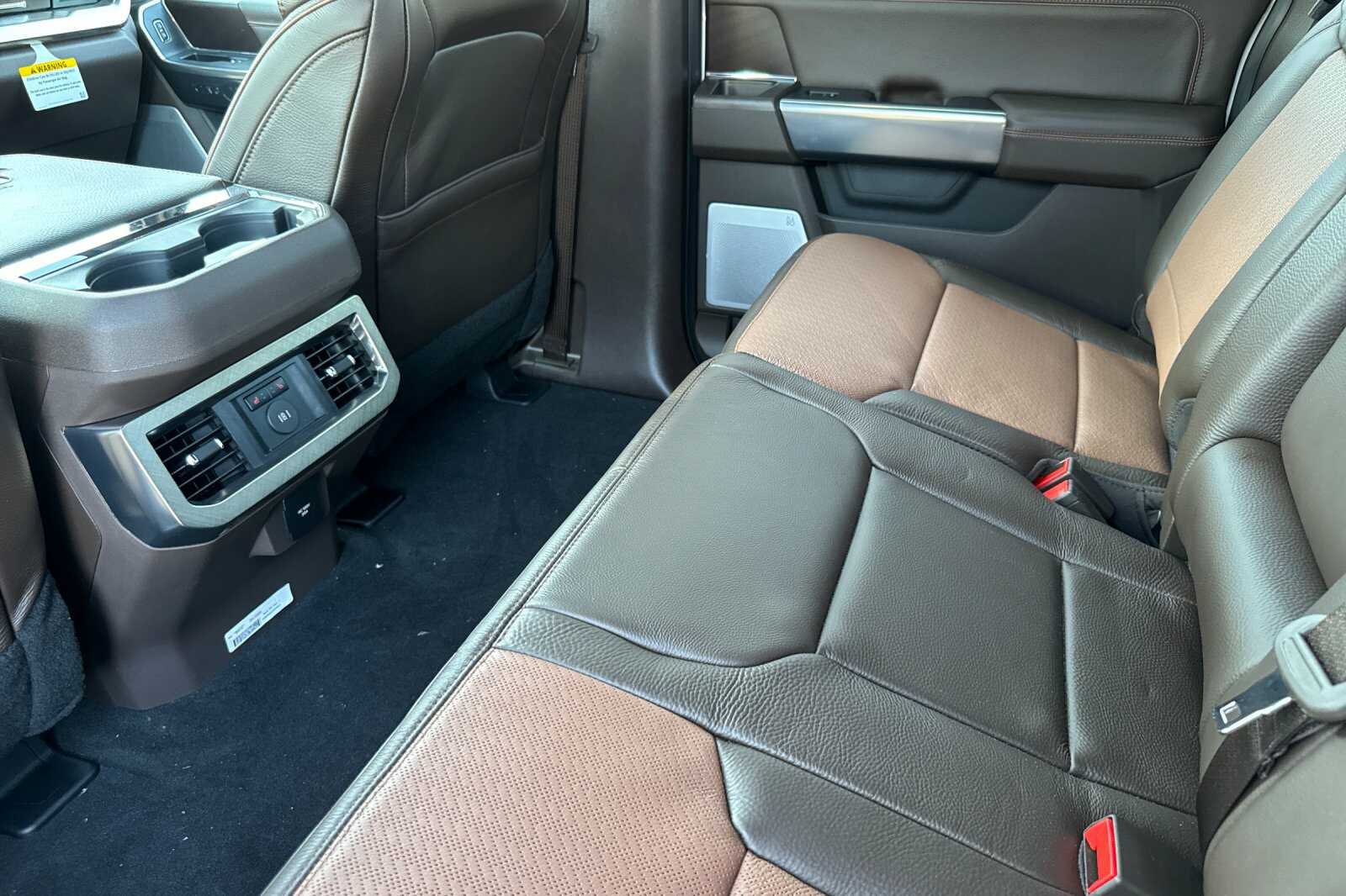 2026 Ford F-350 Super Duty King Ranch - Photo 9