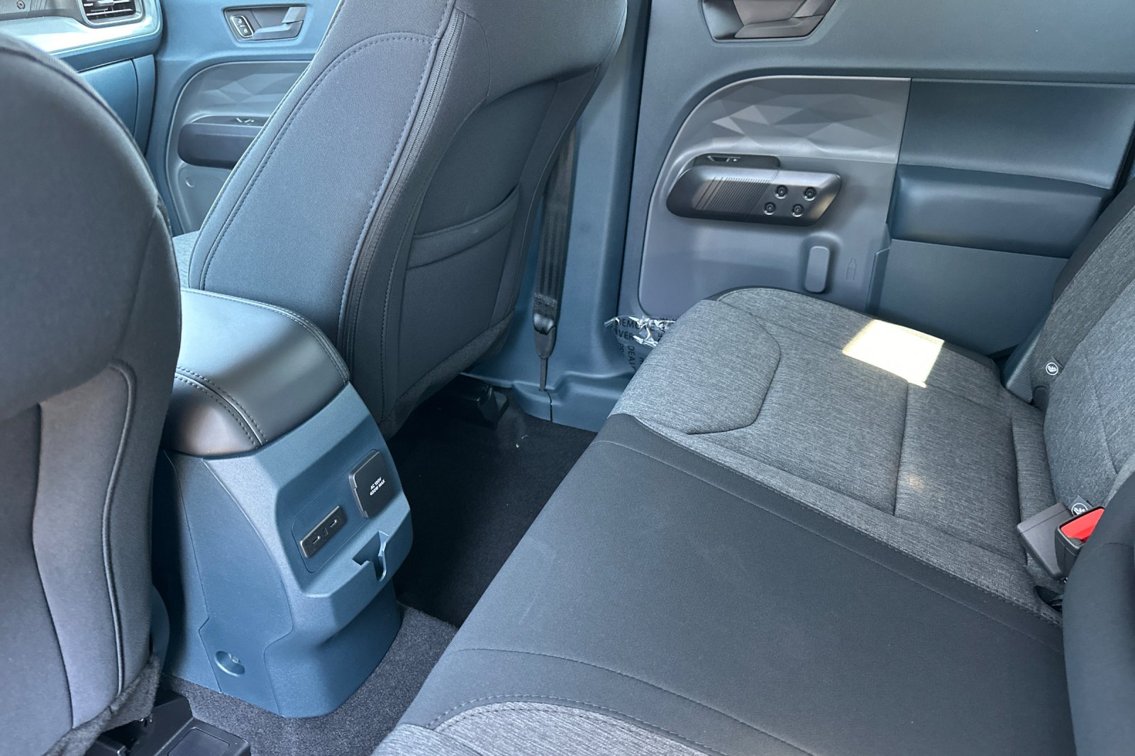 2025 Ford Maverick XLT - Photo 9